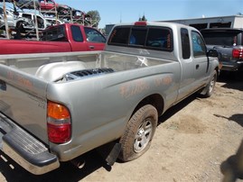 2004 Toyota Tacoma SR5 Silver Extended Cab 2.4L MT 2WD #Z22836